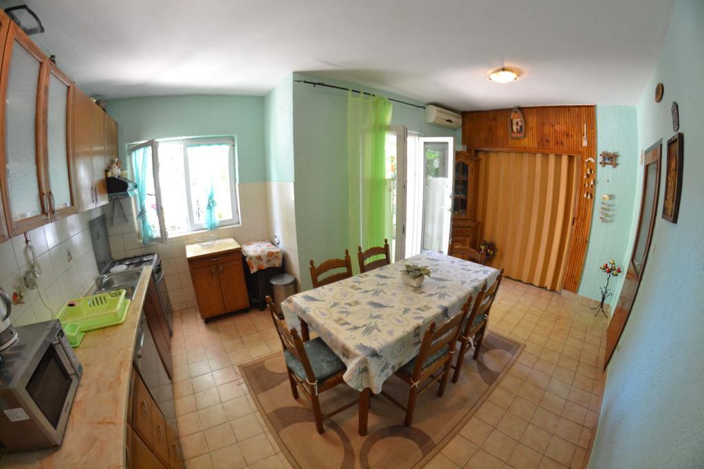 Apartmani Jenny I Tania Lopar Exteriér fotografie