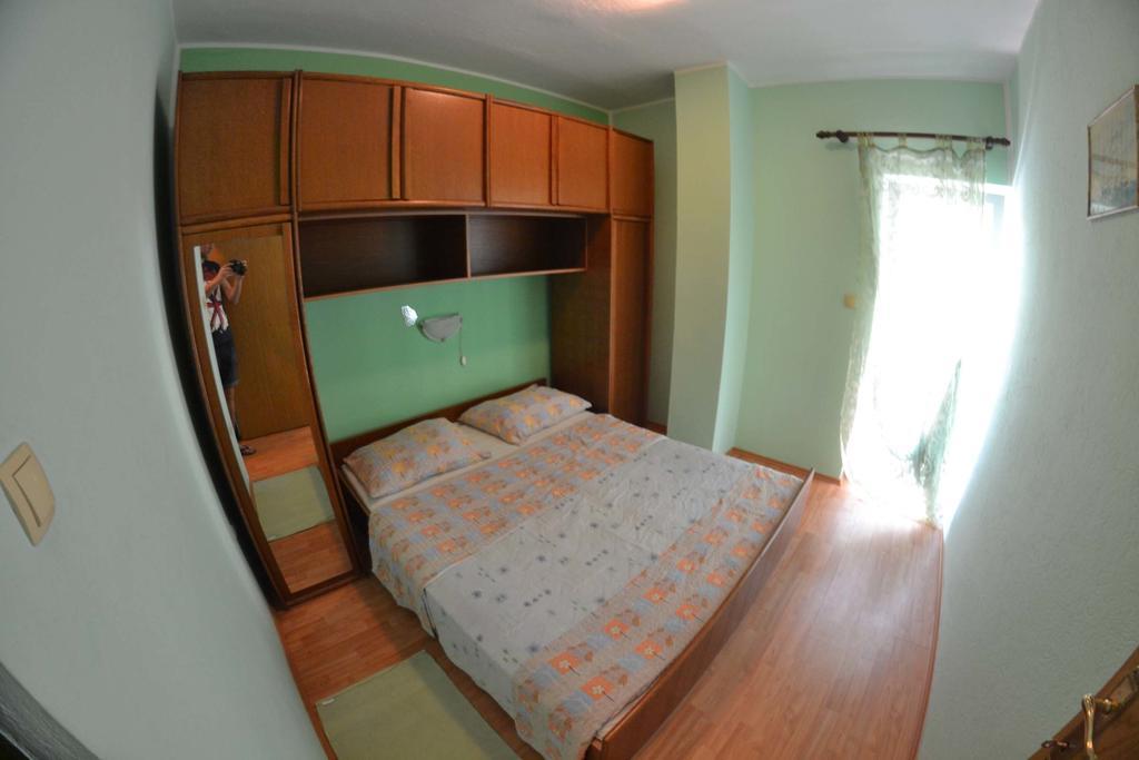 Apartmani Jenny I Tania Lopar Exteriér fotografie