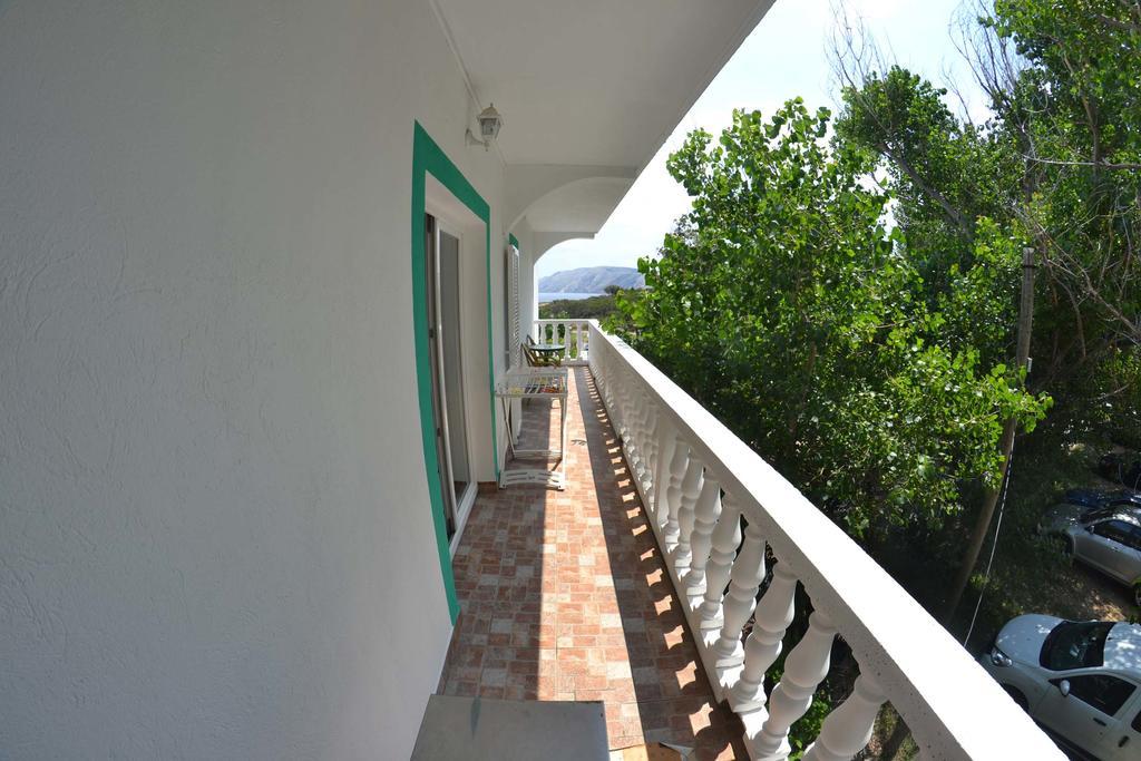 Apartmani Jenny I Tania Lopar Exteriér fotografie