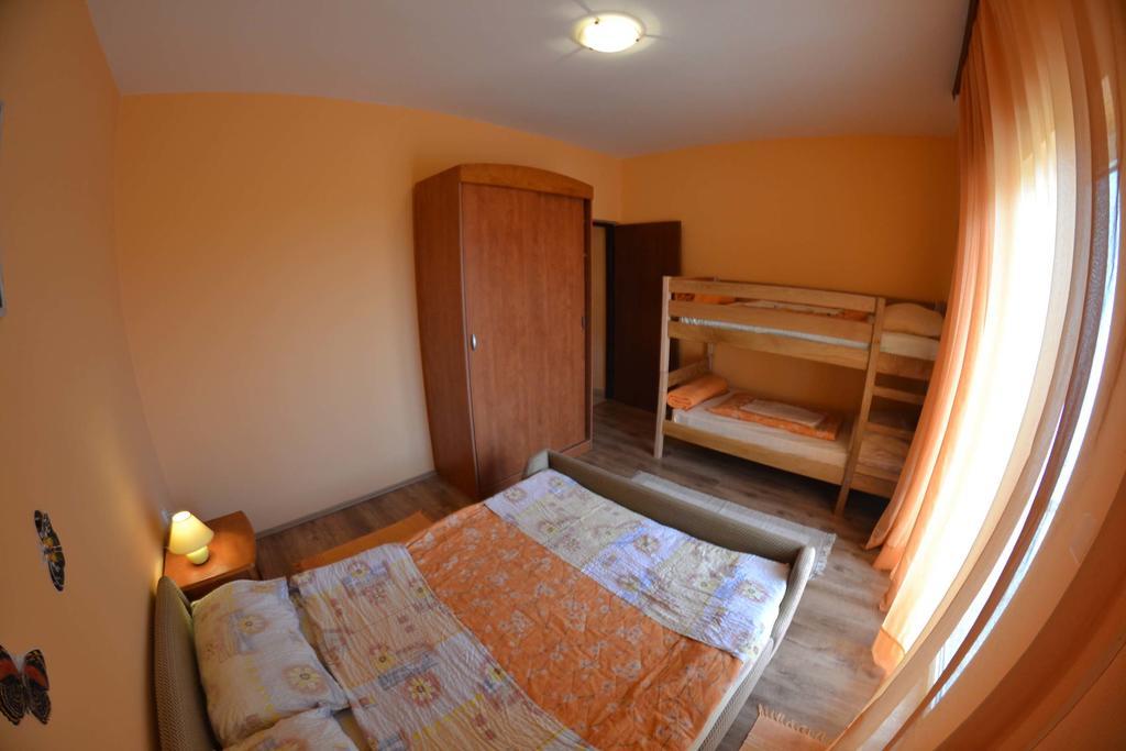 Apartmani Jenny I Tania Lopar Exteriér fotografie